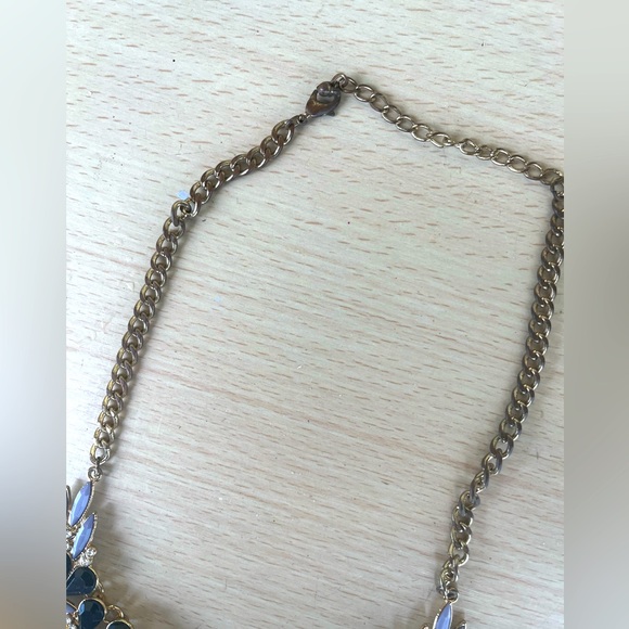 Floral Statement Necklace - Picture 3 of 5